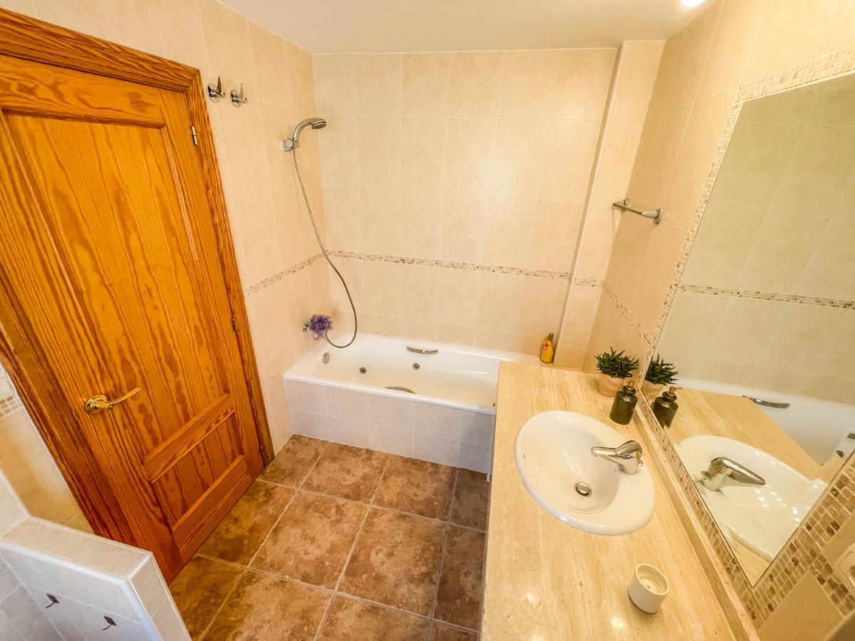 Charming Townhouse With Sea Views & Pool In Altea Villa Калпе Екстериор снимка